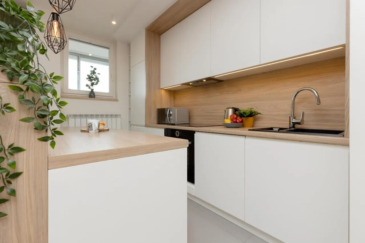 Warsaw City View Apartment With 2 Bedrooms & Ac By Noclegi Renters