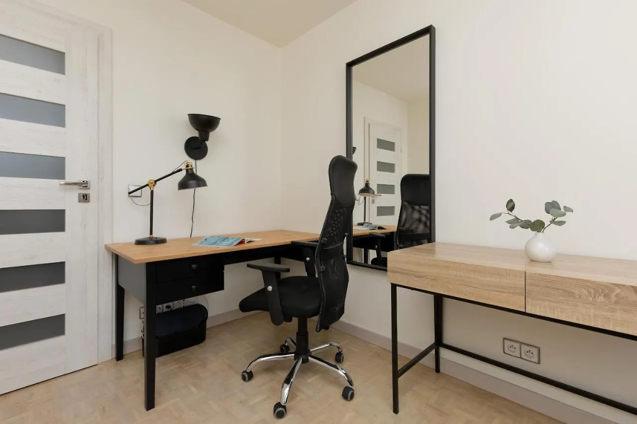 Warsaw City View Apartment With 2 Bedrooms & Ac By Noclegi Renters Poland