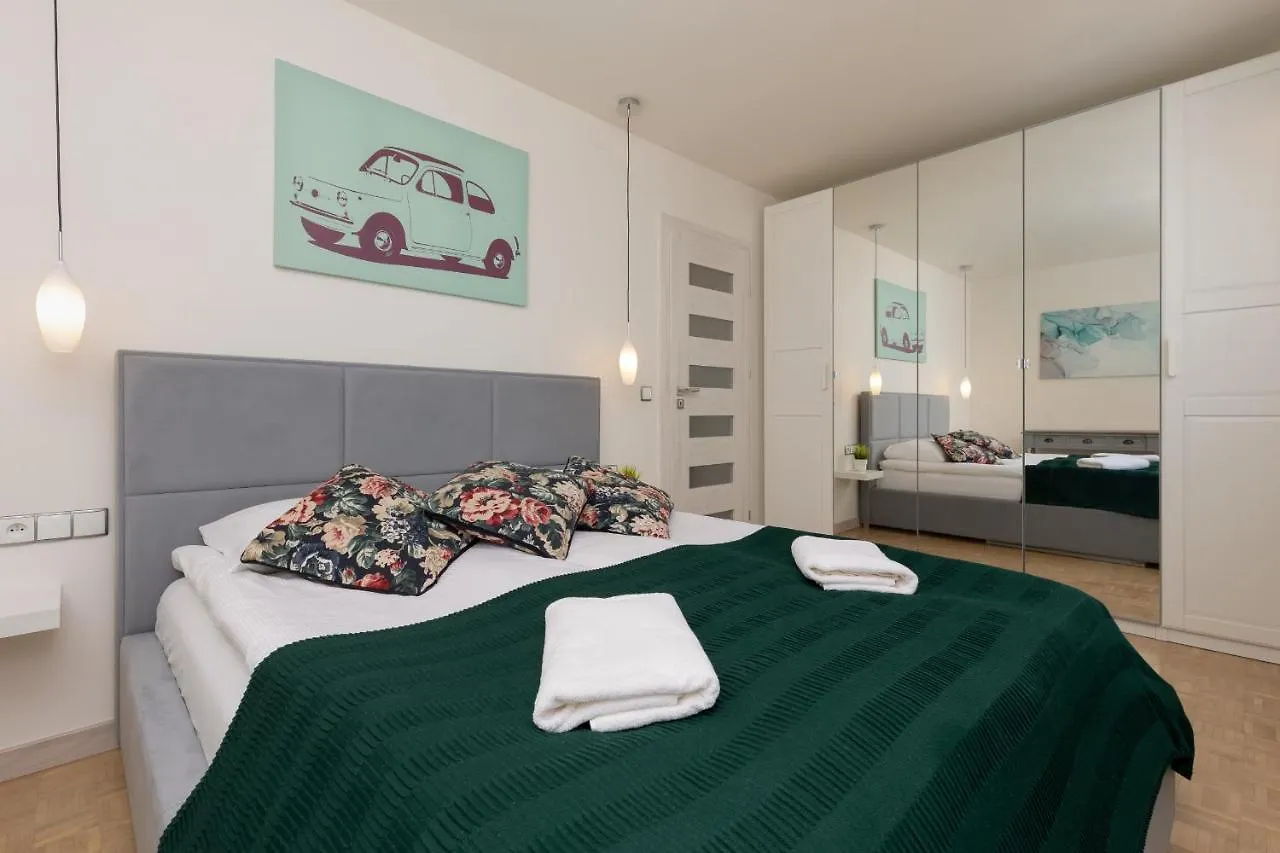 Warsaw City View Apartment With 2 Bedrooms & Ac By Noclegi Renters